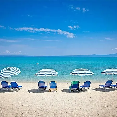 In Next To The Sea * Chaniotis